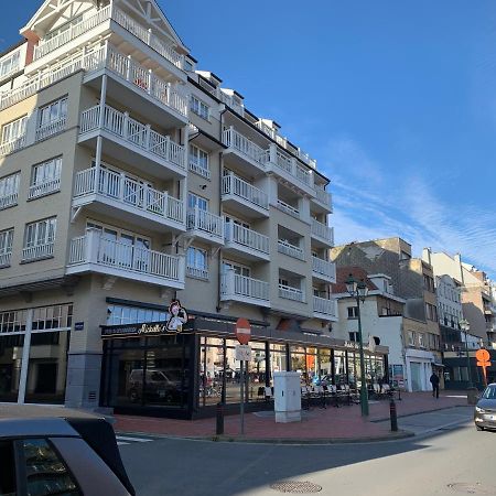 Апартаменты Mainstreet Knokke Экстерьер фото